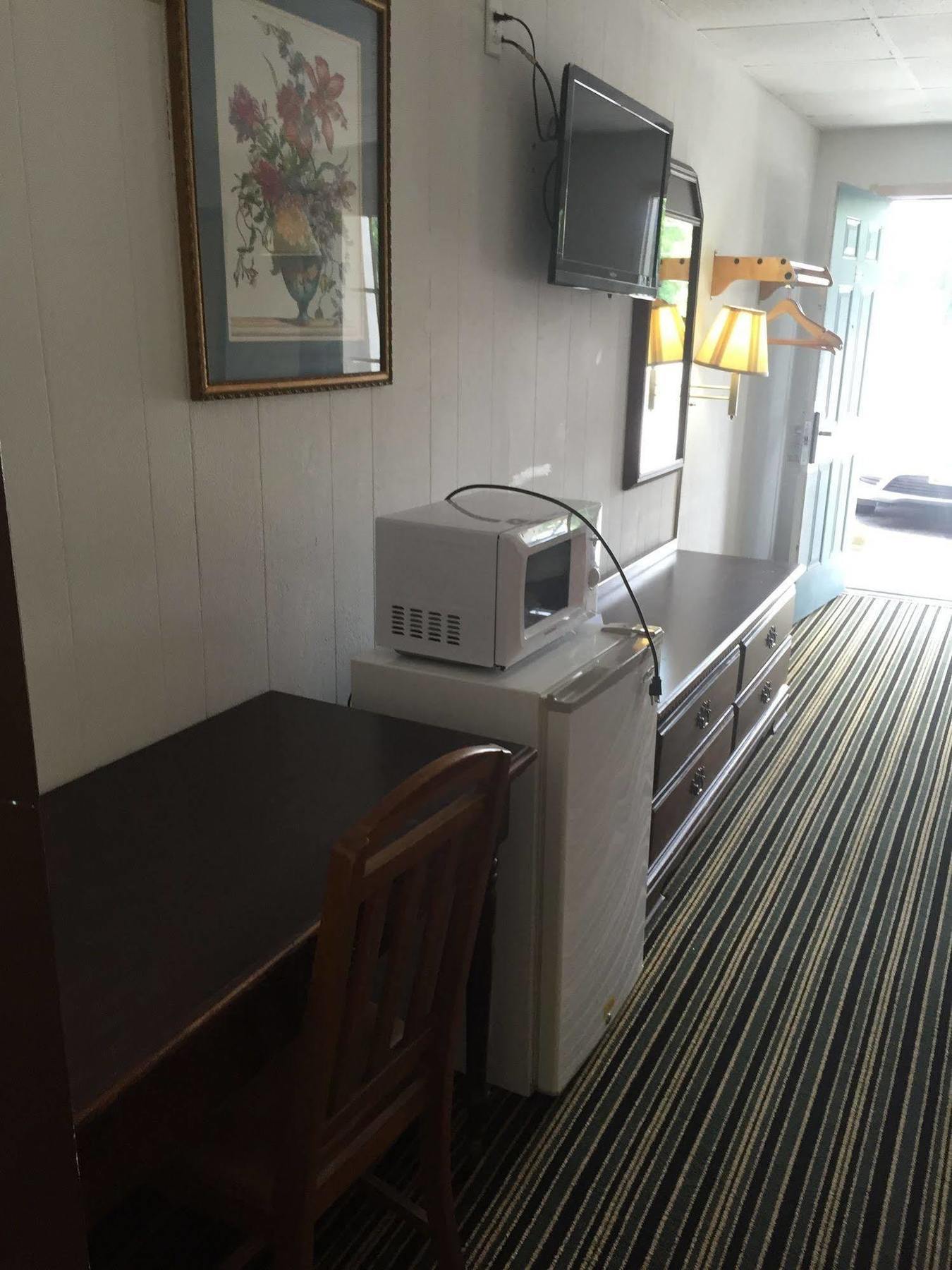 Scottish Inn And Suites פרי מראה חיצוני תמונה