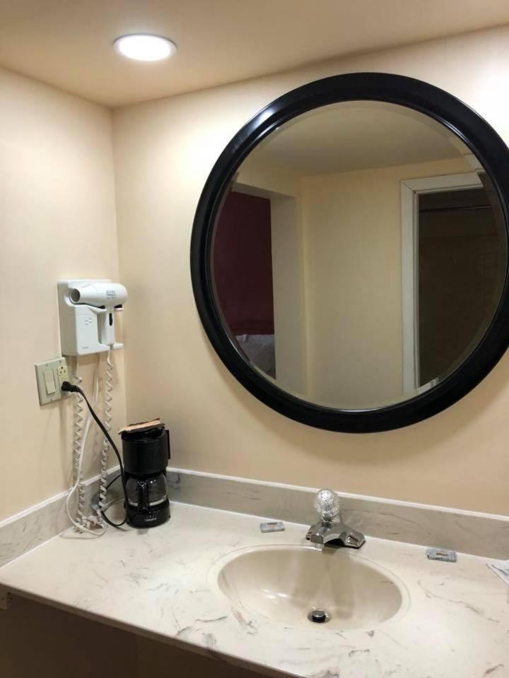 Scottish Inn And Suites פרי מראה חיצוני תמונה