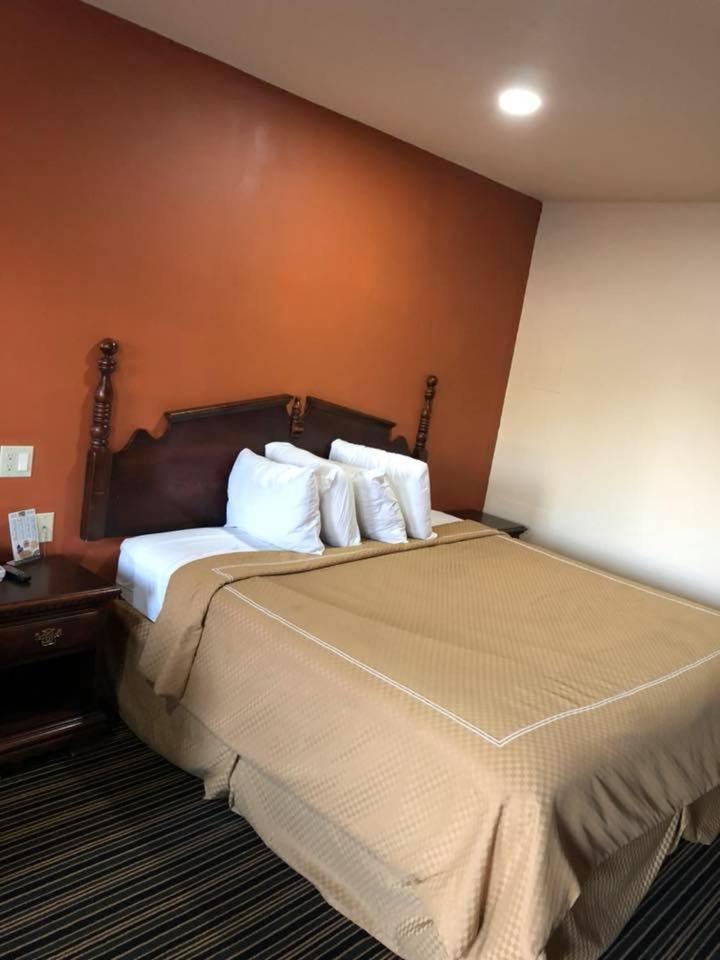 Scottish Inn And Suites פרי מראה חיצוני תמונה